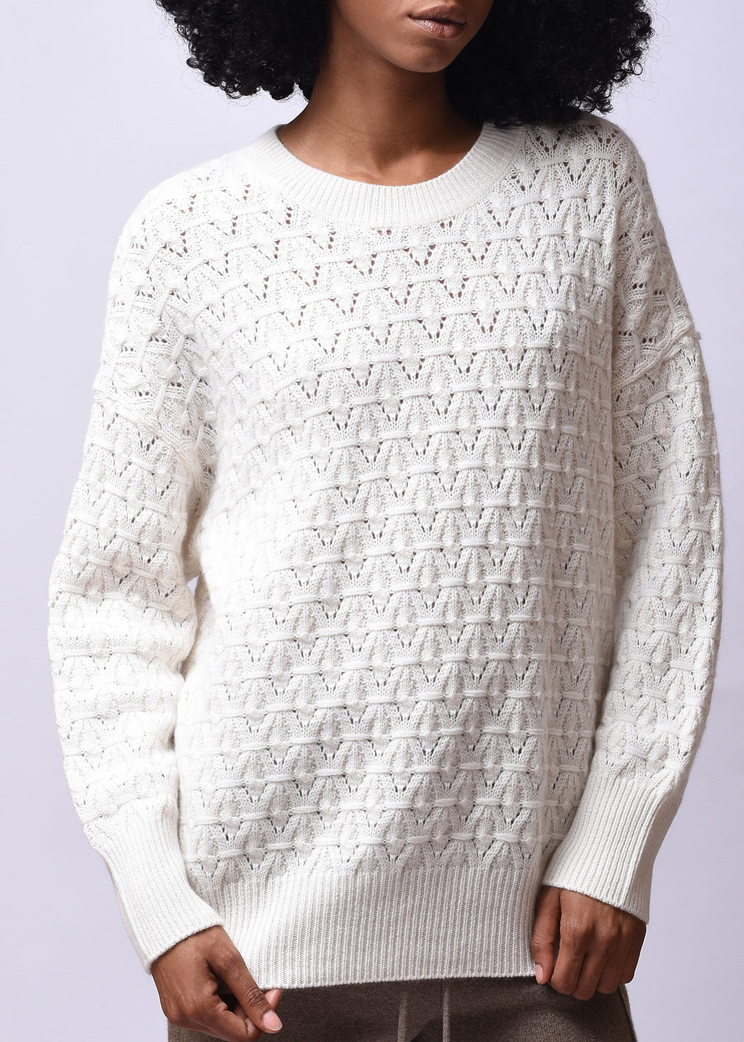 Round Neck Cable Knit Cashmere Pullover