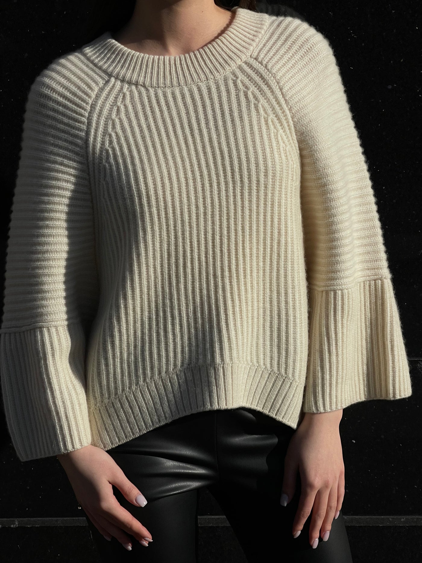 Women Round Neck Pullover with Wide Sleeves